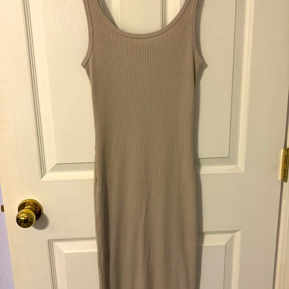 Dynamite dress - Picture 3 of 3